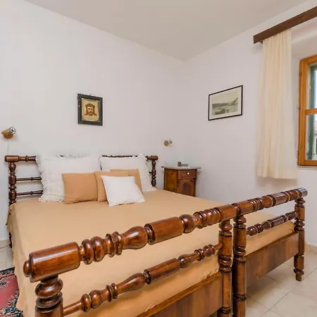 Draga - Traditional & In Center Appartement